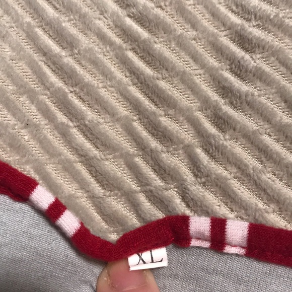 Women’s long sleeve Baby it’s cold outside size L - Picture 4 of 5